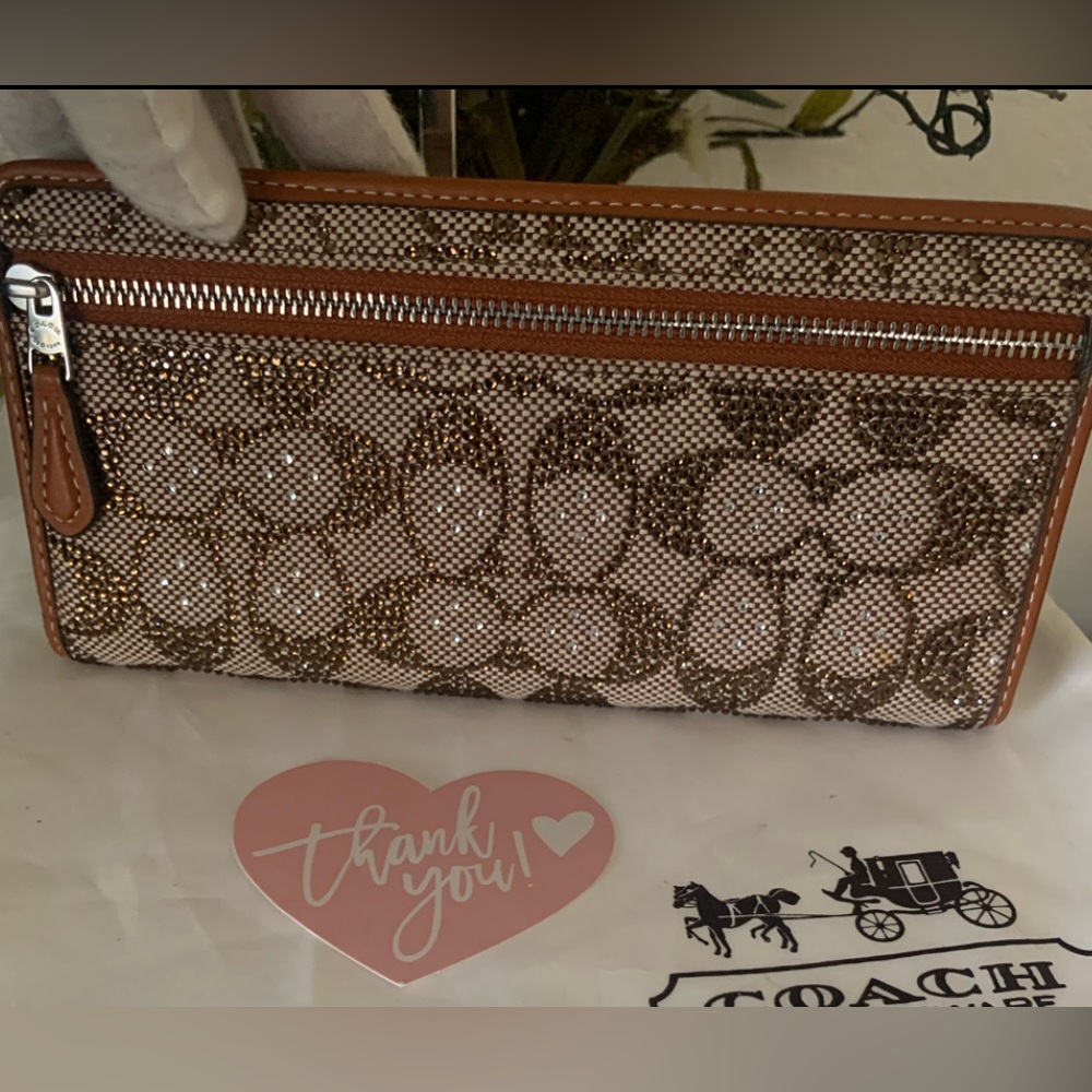 Coach Essential Slim Wallet Crystal Signature Jacquard “ FIRM PRICE” - Picture 8 of 9